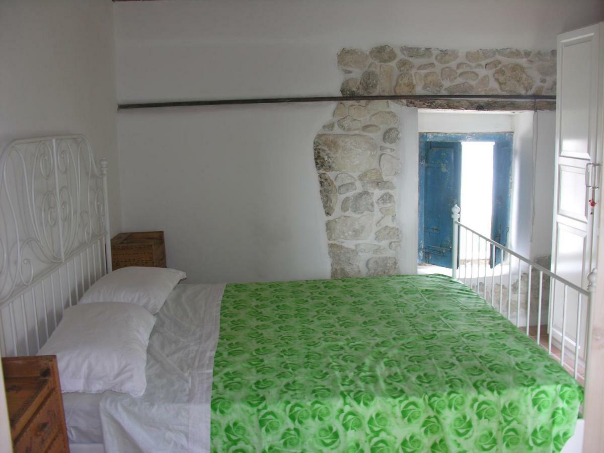 Ai Limiti • 67 • Stonehouse Guest House Palombaro Exterior photo